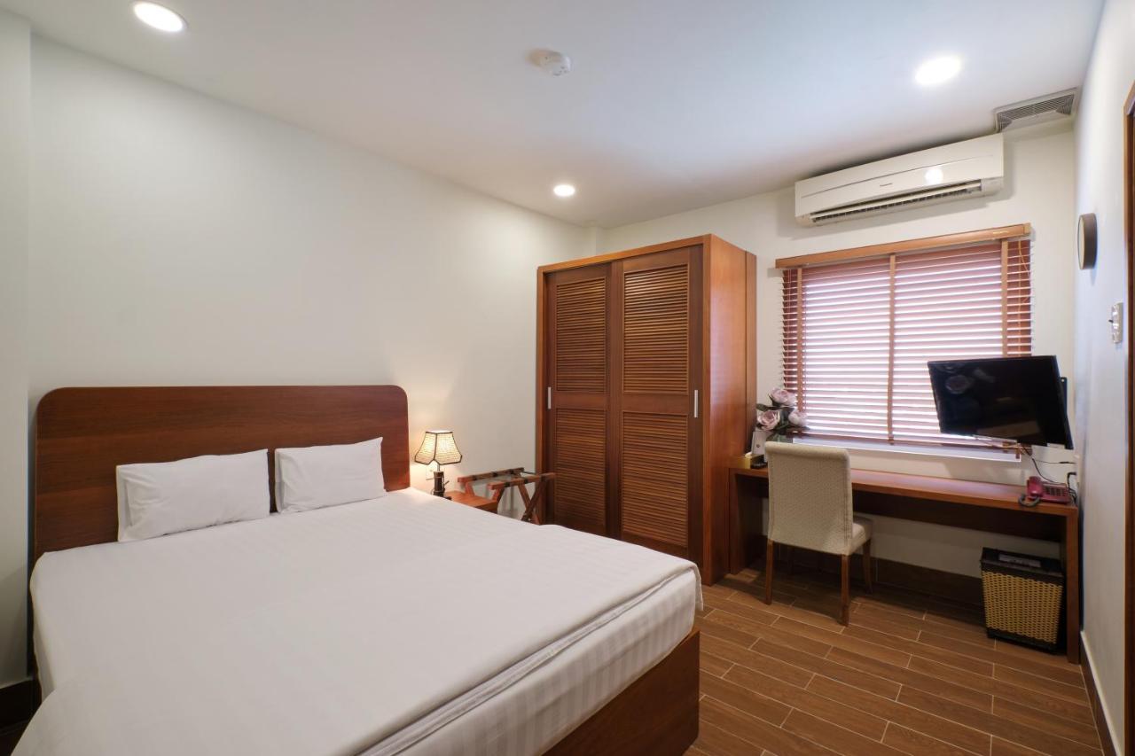 Phạm Vân Sakura Hotel Thuận An Ngoại thất bức ảnh